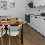 The House 1 Appartement