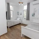 The House 1 Appartement